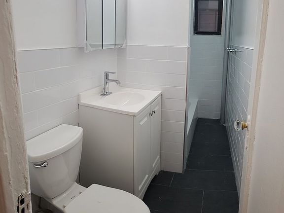 5th image of 41-55 Case St #1A