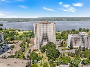 1081 Ambleside Dr #1603, Ottawa, ON K2B8C8