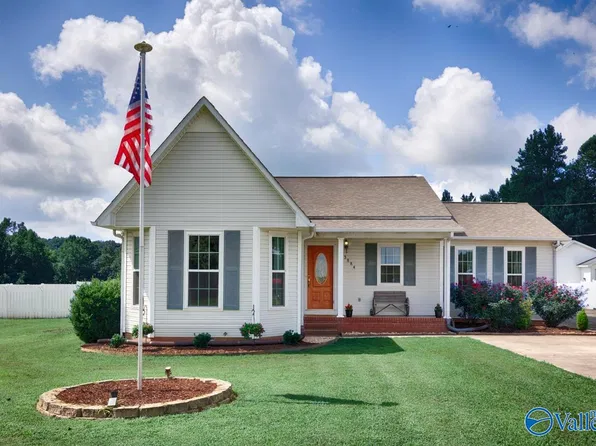 23884 Wales St, Elkmont, AL 35620
