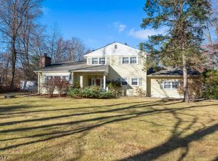 182 S Hillside Ave, Succasunna, NJ 07876