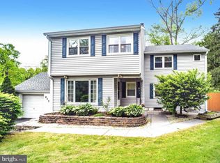 943 County Line Rd, Huntingdon Valley, PA 19006
