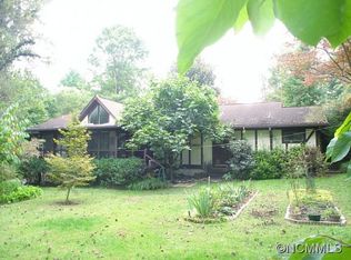 436 N Harper Dr, Hendersonville, NC 28791