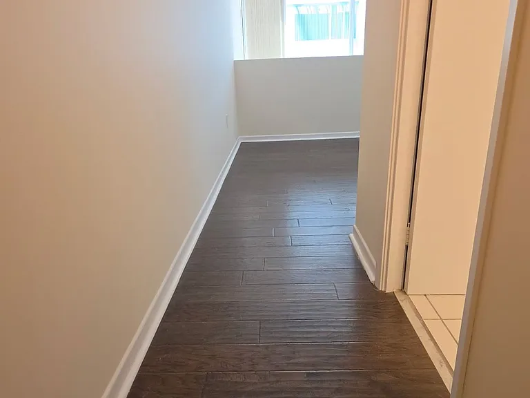 71 Front St E #411 — Photo 23