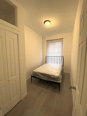 Rented by Compass | media 27