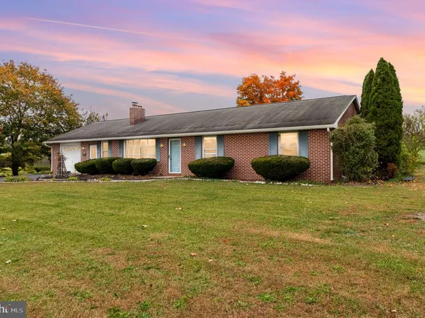 649 Green Spring Rd, Newville, PA 17241