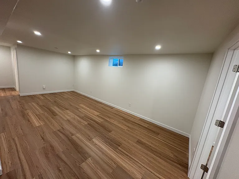 3378 W Saratoga Ave — Photo 8