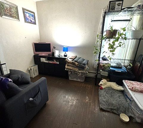 4th image of 307 Proctor Ave