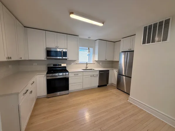 6220 N Magnolia Ave, Chicago, IL 60660