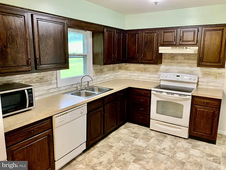 691 Alleghenyville Rd — Photo 5