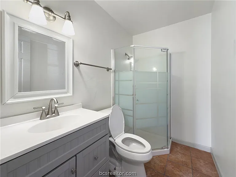 3003 Highwood Ln — Photo 18