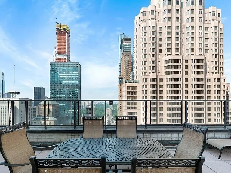 159 W 53rd St #21D — Photo 7