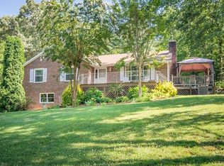 86 Deep Woods Rd, Mills River, NC 28759