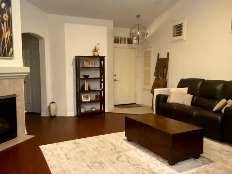 10695 Vista Bonita Ln — Photo 3