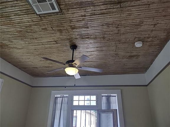 5th image of 1036 Independence St