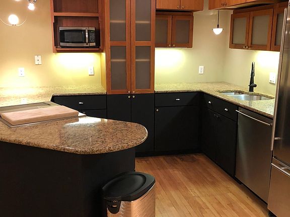 5th image of 17 W 10th St Unit 370