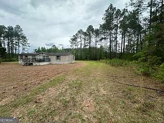 2nd image of 3115 Deer Run Rd