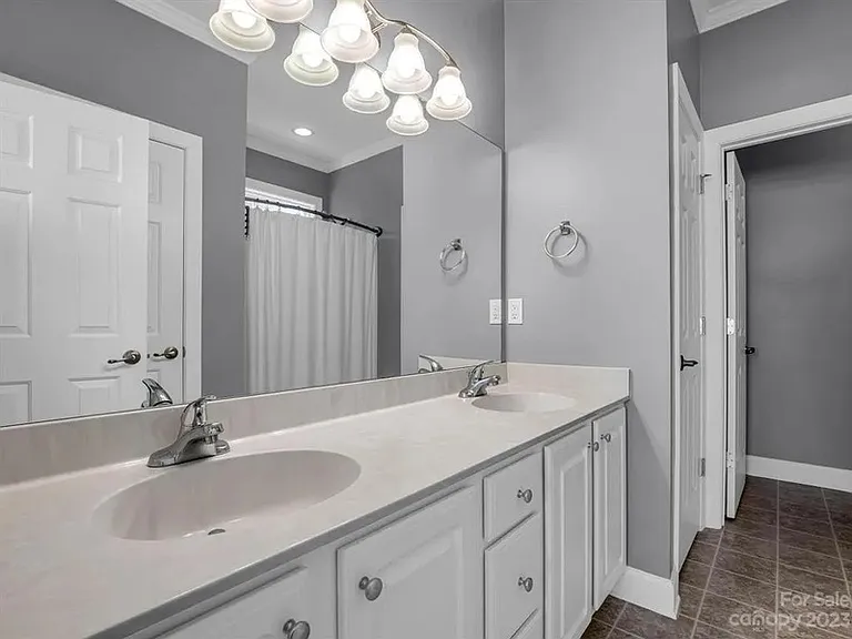 5 Maxim Ct — Photo 23