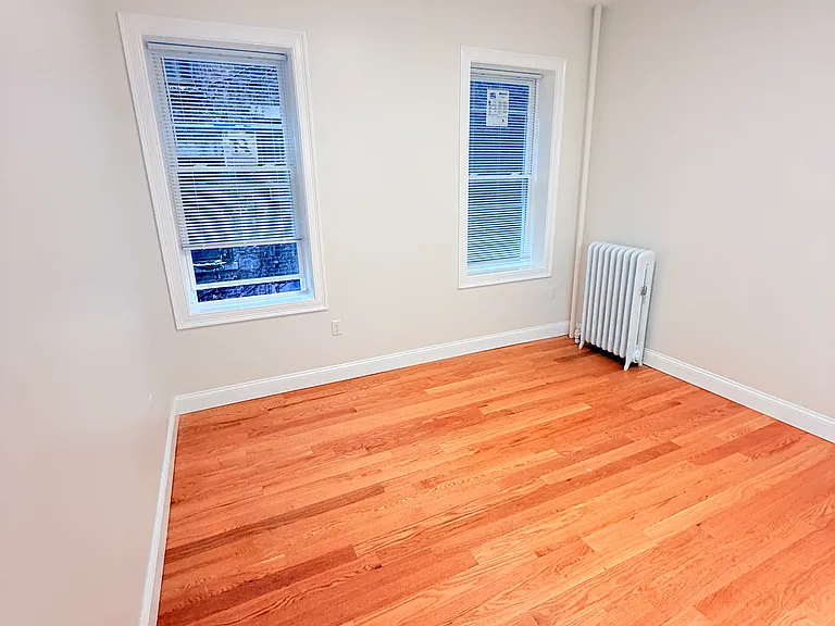 18 Queensberry St #7 — Photo 2