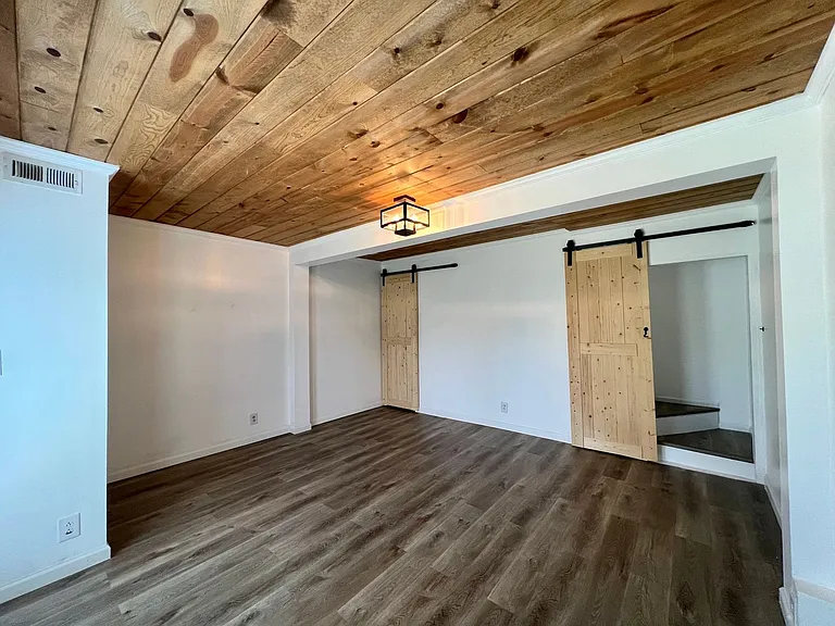 7435 Westridge Dr — Photo 12