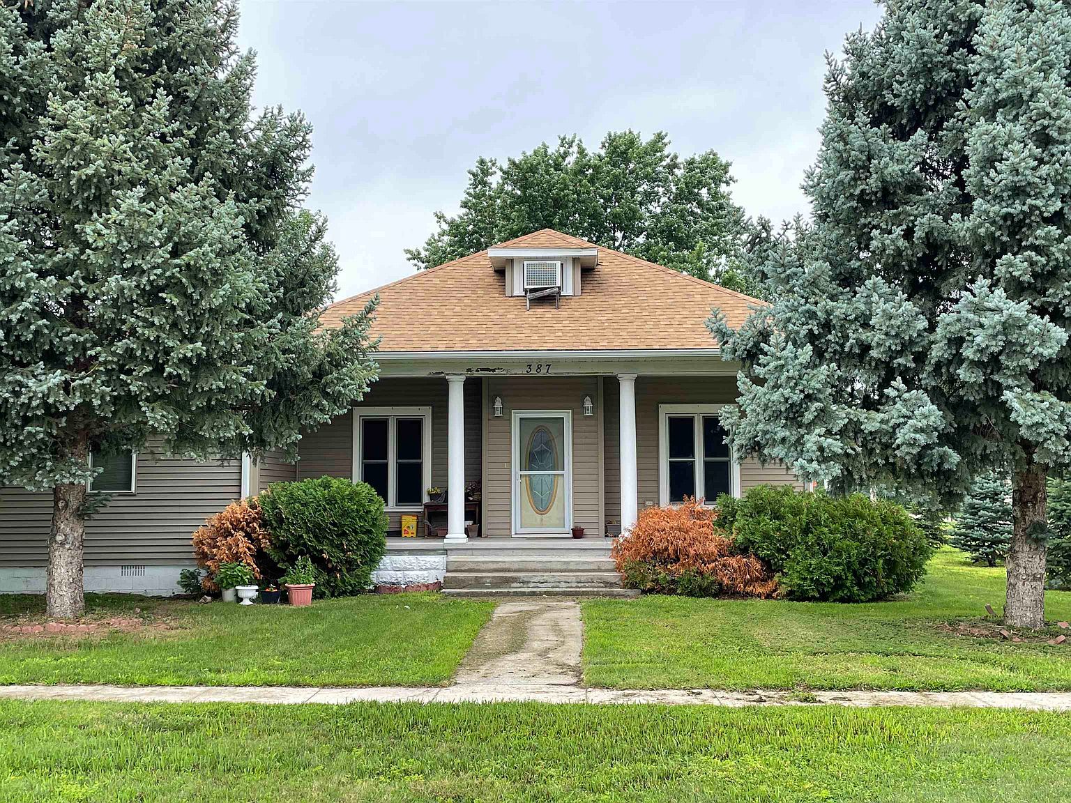 387 N Ash St, Ainsworth, NE 69217 MLS 32852 Zillow