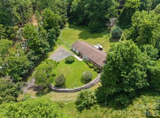 528 Baccus Siding Rd, Green Mountain, NC 28740