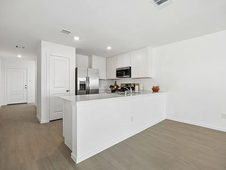 3112 Lynmar Ln — Photo 6