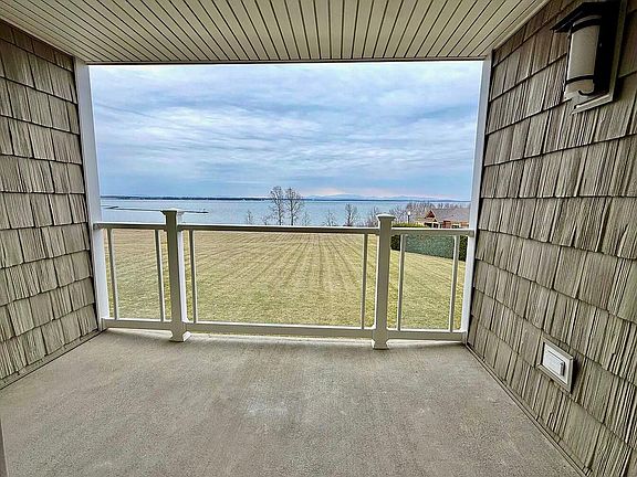 2nd image of 58 Club Rd Unit 203