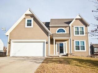 19260 W 209th St, Spring Hill, KS 66083