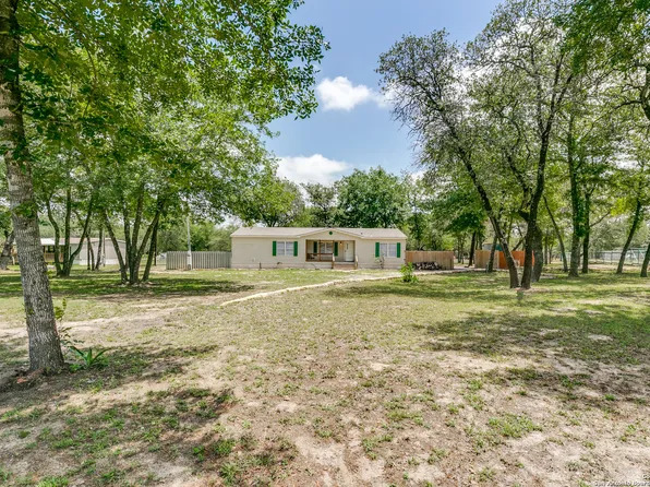 1904 Hickory Way, San Antonio, TX 78264