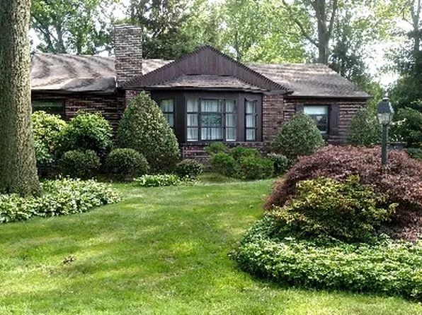 302 Overbrook Ave, Wilmington, DE 19803