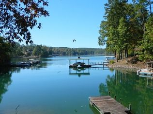 58 Commodore Dr, Salem, SC 29676