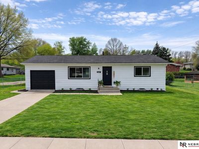 8107 Beechwood Dr, Lincoln, NE, 68510