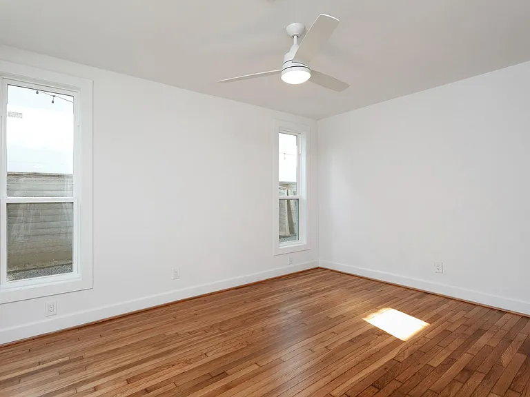 1834 Norcrest Dr — Photo 14