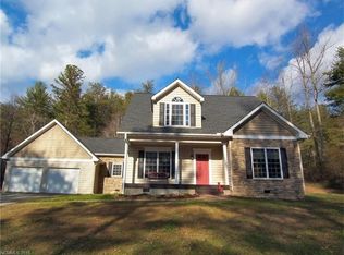 462 Anders Rd, Zirconia, NC 28790