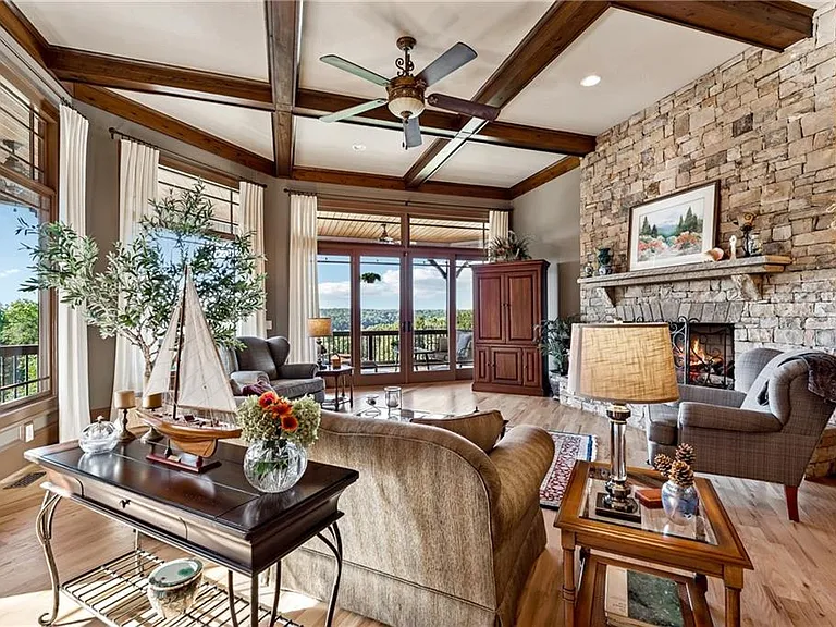 6407 Grand Marina Cir — Photo 25