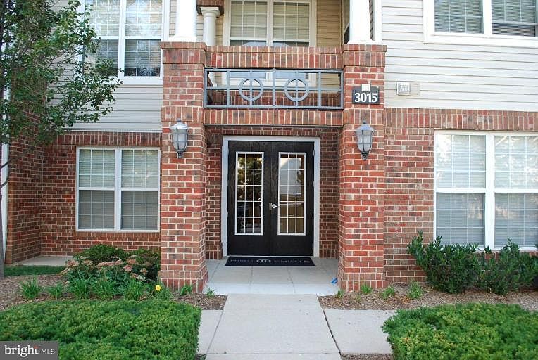 1st image of 3015 Nicosh Cir Unit 2207