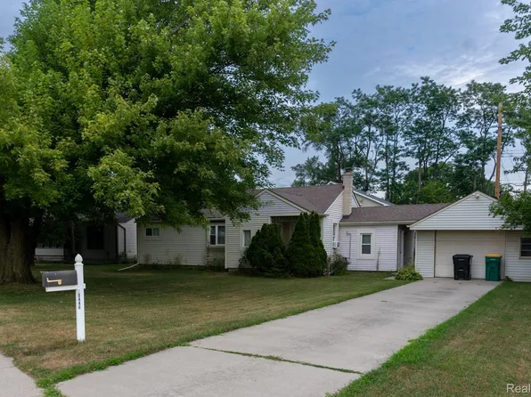 30446 Shiawassee Rd, Farmington Hills, MI 48336
