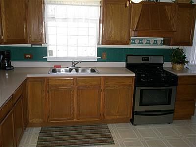 4th image of 1951 E 36th St