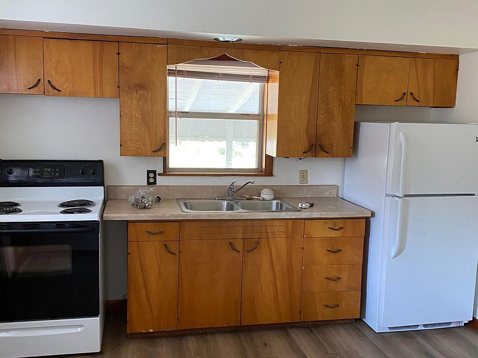 2nd image of 1401 E Park Ave