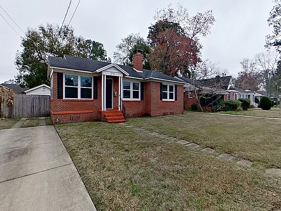 3rd image of 2151 Traymore Rd