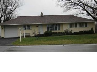 7604 Chestnut Ridge Rd, Lockport, NY 14094