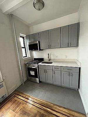 2nd image of 80 Woodruff Ave #3DD