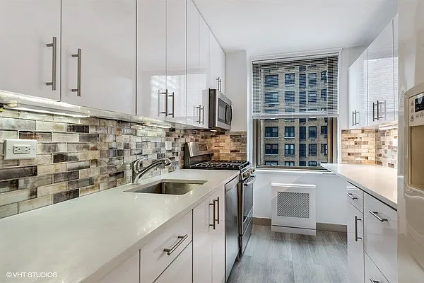 Rented by Paulette Hutterer, LREB | media 10