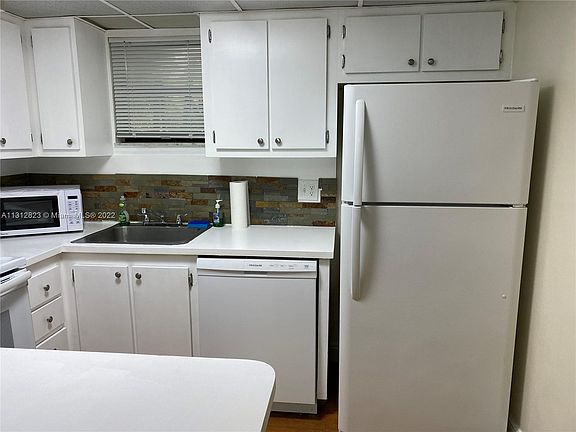 2nd image of 8290 Lake Dr APT 142