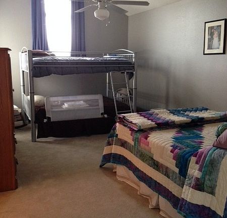 Guest Bedroom - 2nd floor