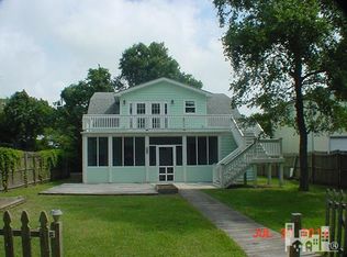 506 Atlanta Ave, Carolina Beach, NC 28428