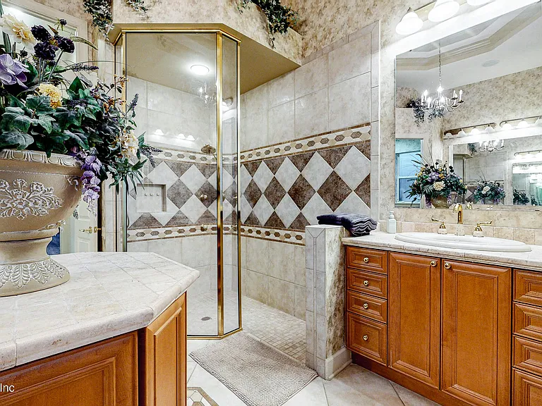 5549 Steamboat Rd — Photo 35