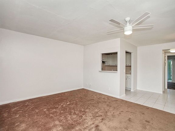 3rd image of 205 Dorset E