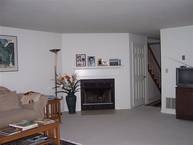2nd image of 7 Shaker Pl