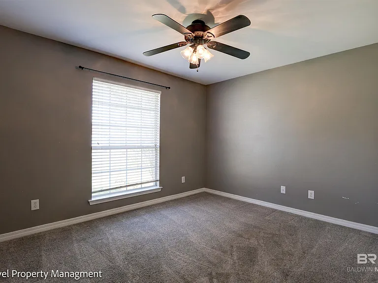 15307 Hearthstone Dr — Photo 11